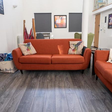 Stunning Mezzanine Apartment Near City Centre Cardiff Dış mekan fotoğraf