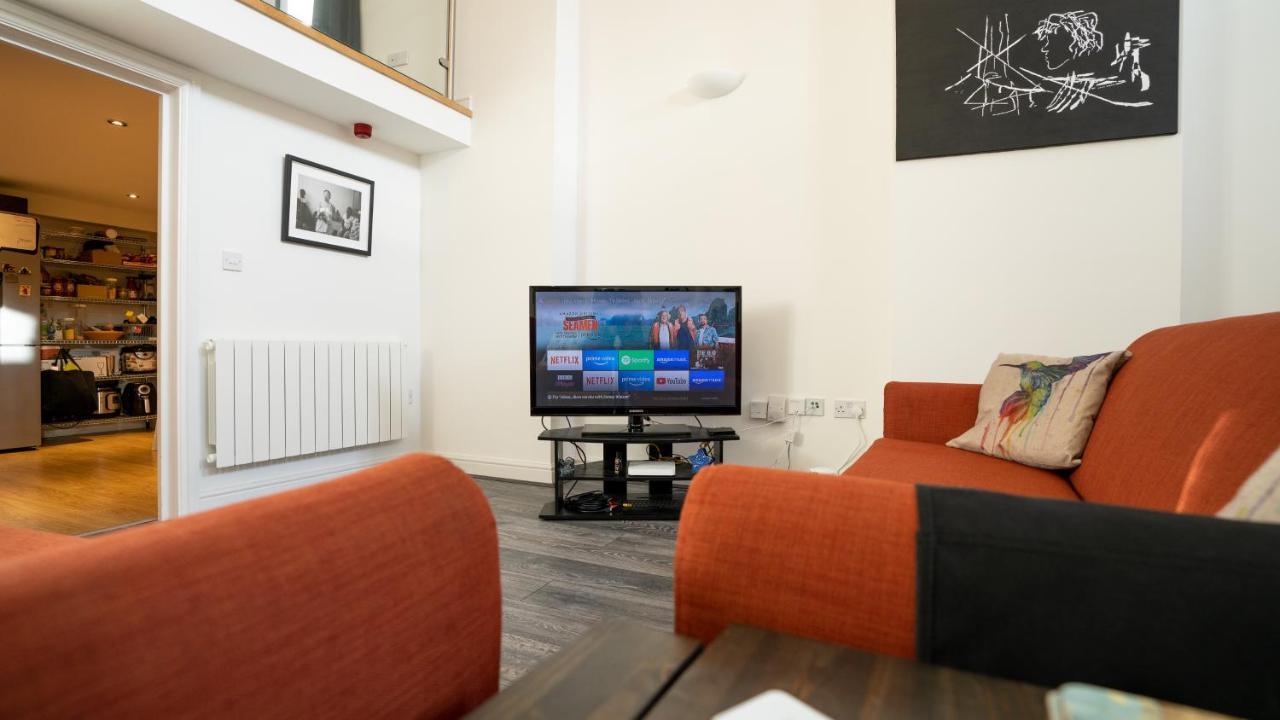 Stunning Mezzanine Apartment Near City Centre Cardiff Dış mekan fotoğraf