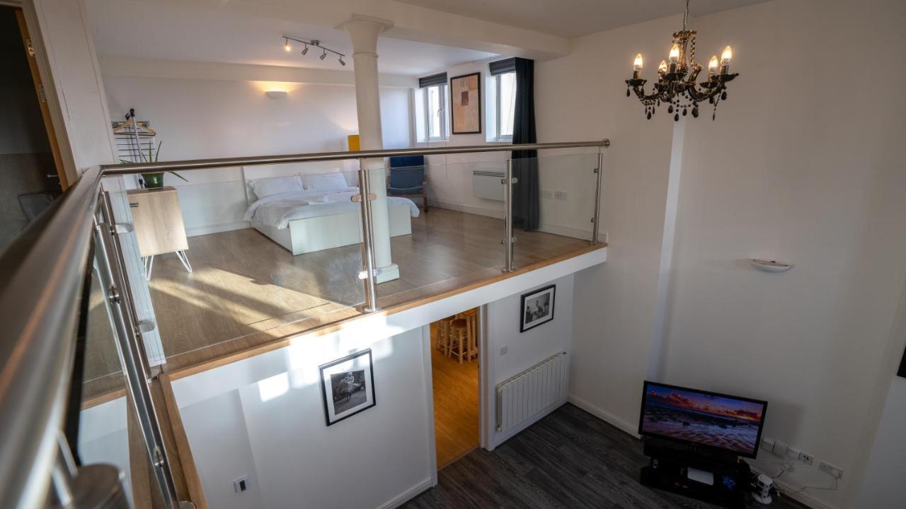 Stunning Mezzanine Apartment Near City Centre Cardiff Dış mekan fotoğraf