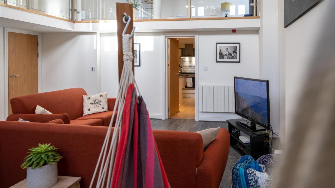 Stunning Mezzanine Apartment Near City Centre Cardiff Dış mekan fotoğraf