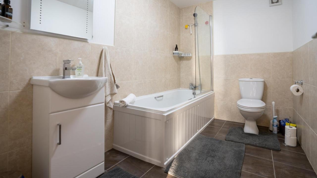 Stunning Mezzanine Apartment Near City Centre Cardiff Dış mekan fotoğraf