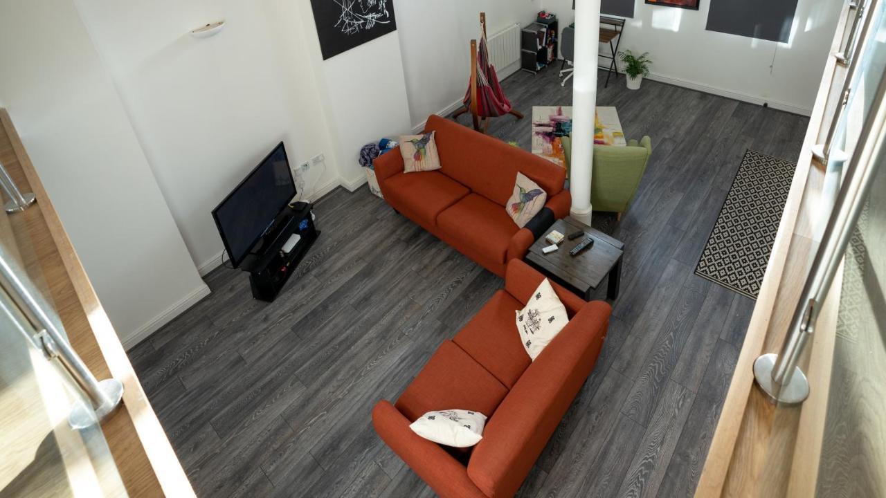 Stunning Mezzanine Apartment Near City Centre Cardiff Dış mekan fotoğraf